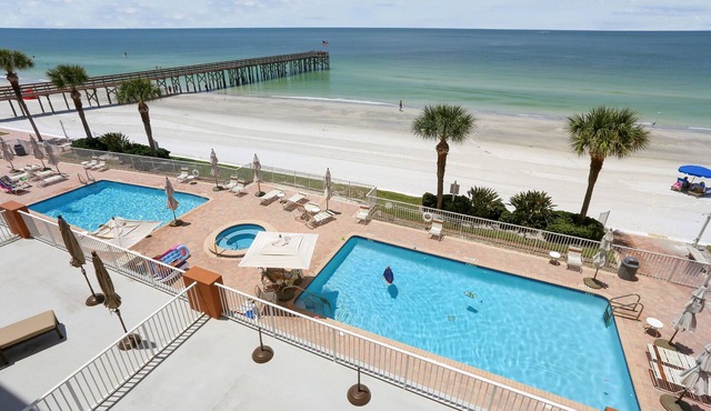 La Contessa - Gorgeous beach front condo with amazing updates and amenities!