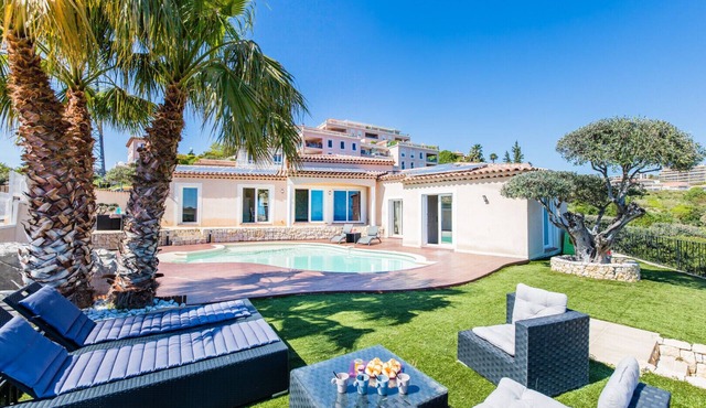 LA CORNICHE D'ARGENT VI4136 by RIVIERA HOLIDAY HOM