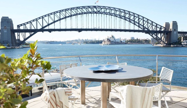 La Corniche, what a stunning harbour view