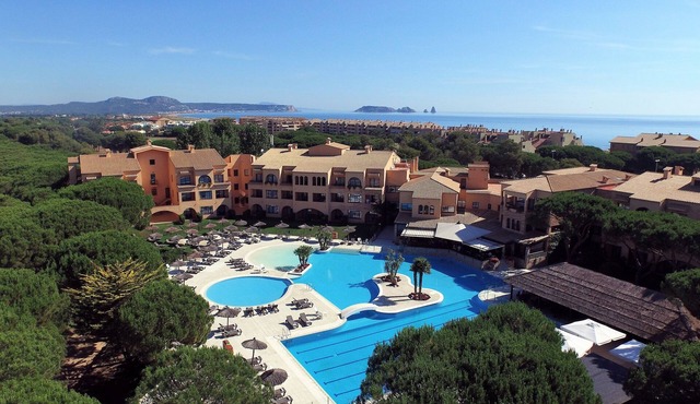La Costa Golf & Beach Resort