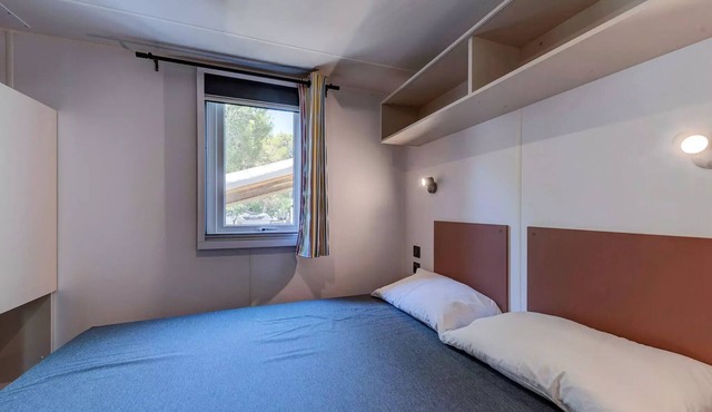 La Croix du Vieux Pont campsite* - Mobile home Comfort 4 rooms 6 people air-conditioned - TV