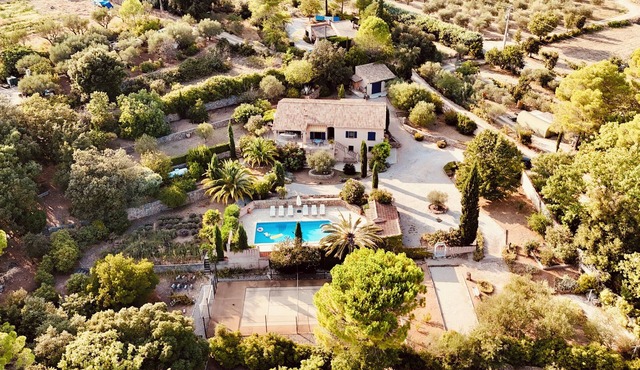 La Détente Provençale - Tennis, Football, Petanque