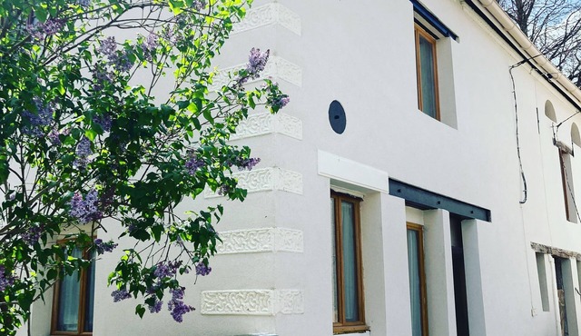 La diligence, appartement au calme au cœur du village. Entre les quais etle port