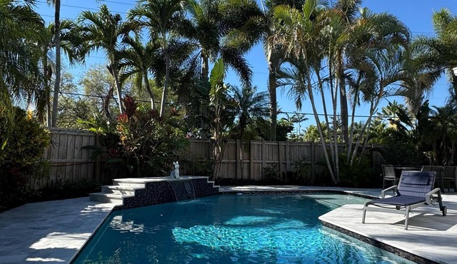 La Dolce Villa - Family-Friendly 3BR Pool Home in Quiet Neighborhood