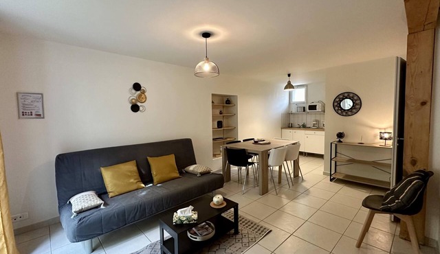 la dolce vita fully-equipped gite with terrace