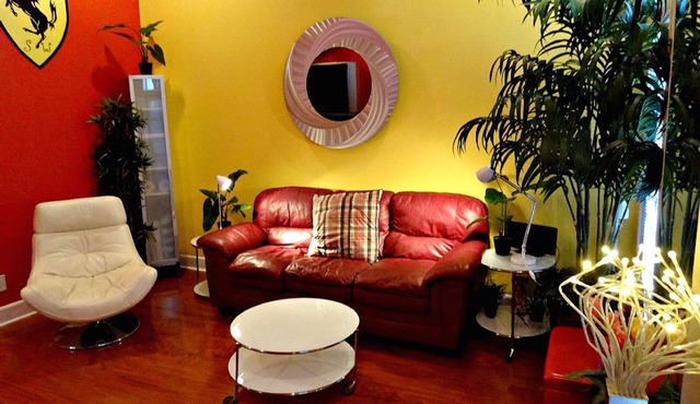 "LA DOLCE VITA", OLD TOWN! STEPS TO DUVAL! 3 BLOCKS TO SOUTH BEACH! SLEEPS 2-4!