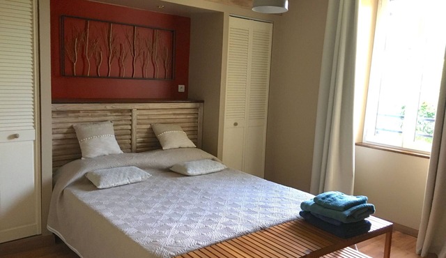 La Dorépontaise – Guest rooms in the heart of nature with swimming pool