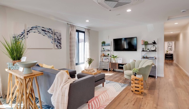 LA Extended Stay Near Beach & FIFA World Cup 2026!