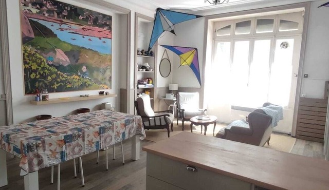 La Falaise, Pointe de Primel, Appart à 30m de la Plage Avec Deux Pièces de Vie!