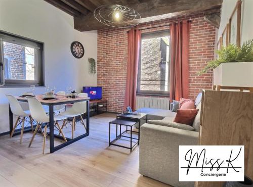 'La Fenêtre sur le marché' de Miss.K Conciergerie