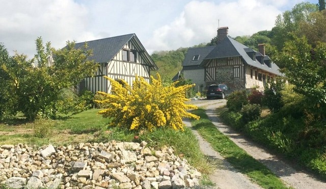 "La Ferme aux Guignes" 5 minutes from HONFLEUR (St Sauveur River)