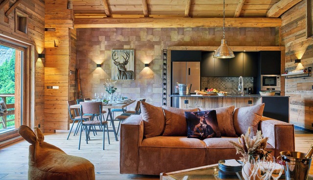 La Ferme de la Caillère-Renovated farmhouse for 10 and sauna - OVO Network
