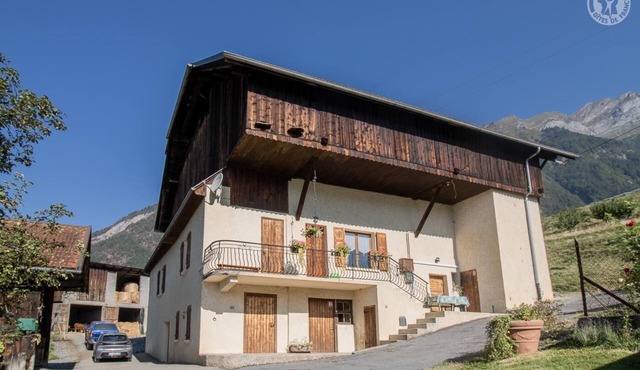 LA Ferme DU Mont Charvin