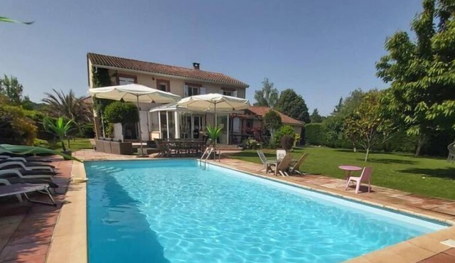 La Figueraie Villa au Bord D'un lac