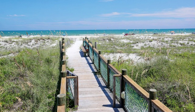 La Fiesta Ocean Inn And Suites