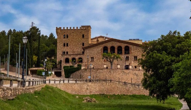 La Figuerola Hotel & Restaurant