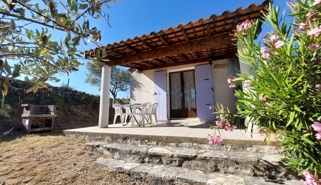 La Fontinelle holiday village in Bessas