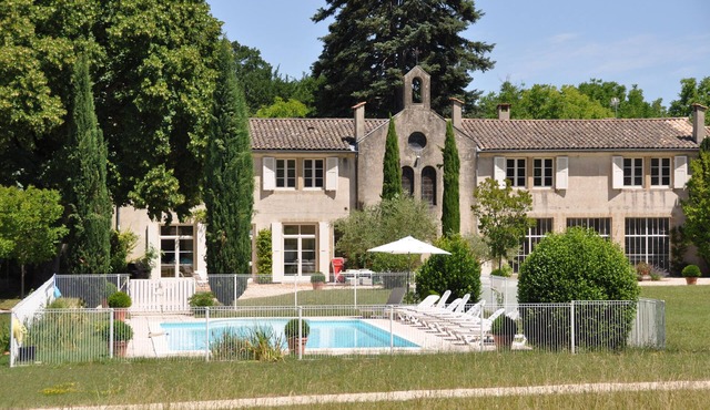 La Petite Maison, 14 p., at the beautiful “Domaine de Vincenti »