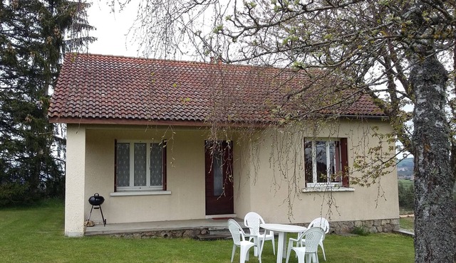 la gardille les pine independent house with land in lozere