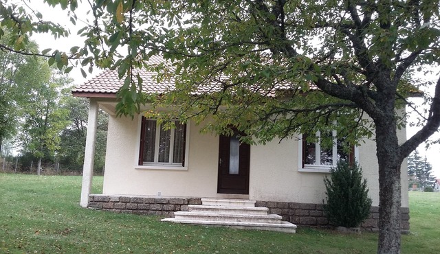 la garille les genets independent house with land in lozere