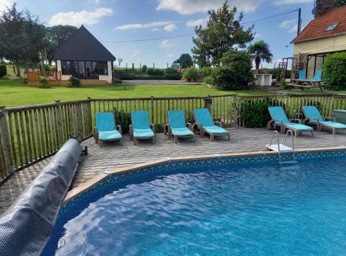 La Gasteboisiere with swimming pool and games room