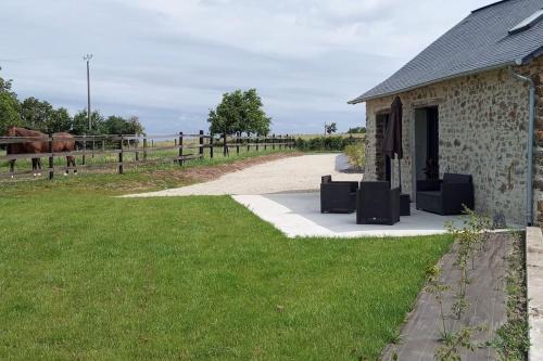 La Giraudière bâtisse au calme 2 à 4 personnes