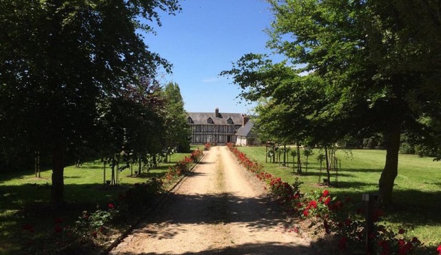 La Gloriette gîte situé Dans La propriété Dun magnifique manoir