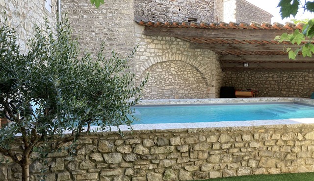 "La Glycine" in Ardèche with heated pool in 1872 stone house