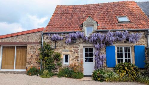 La Glycine, maison normande proche de la mer et des lieux touristiques