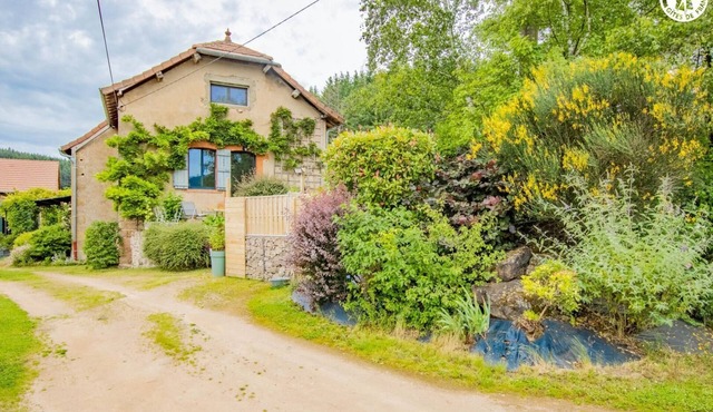 La Glycine - MONTMELARD