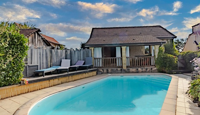 La Gourmandise d'Huguette – House with Private Pool and Stunning View near Sarlat