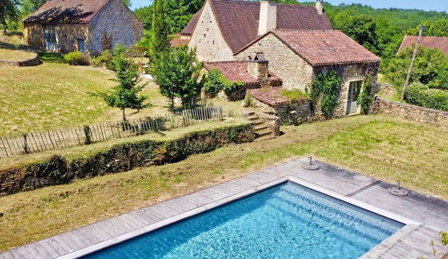 La Grèze hamlet, private swimming pool
