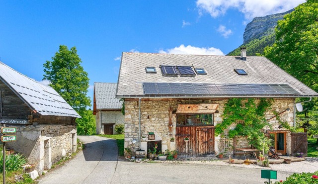 La grange & l'arrosoir - four seasons in the heart of Chartreuse