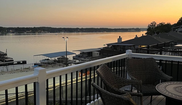 La Grand! Our largest Luxury Villa overlooking Honey Creek Marina! Boat Parking!