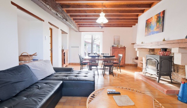 La Grande Métairie, Country House in Périgord with Private Garden and Terrace