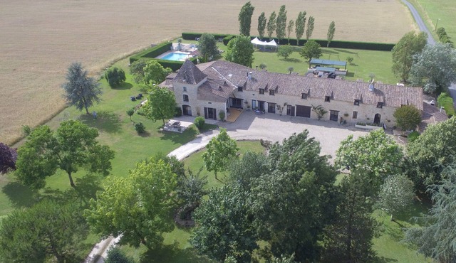La Grande Maison 19th century farmhouse with shared heated pool sleeps up to 16