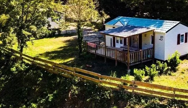 La Grande Prade Campsite* - Mobile comfort residence in Noyers with semi-covered wooden terrace 18 m² + TV-TNT for 6 people