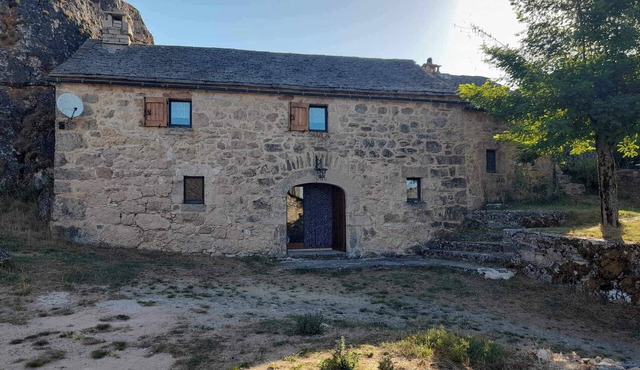 LA GRANGE - CAUSSENARDE HOUSE