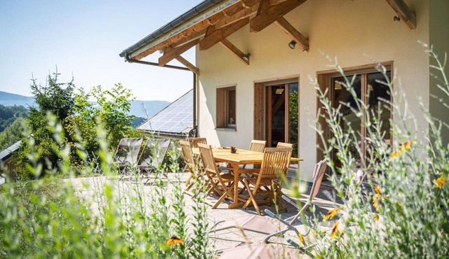 LA Grange AUX Ecureuils 6 Pers