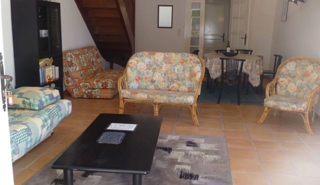 La Grange - Beautiful restored stone Farmhouse in secluded French hamlet