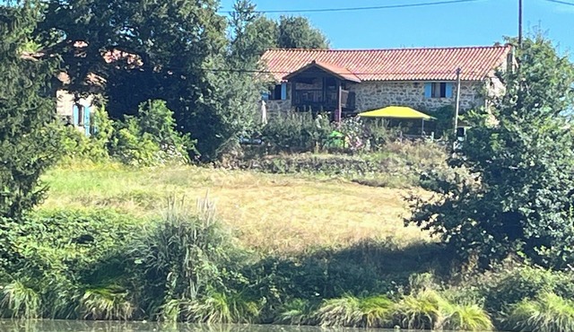 La Grange, charming spacious 5 bedroom Gite in Saint-Estephe 24360 Dordognen n n