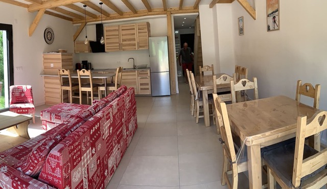 "La Grange" close to the ski slopes and the village