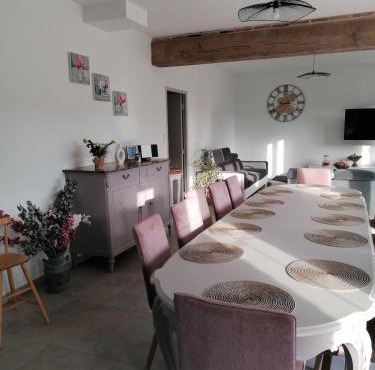 La grange de Binas, grande maison spacieuse avec jardin
