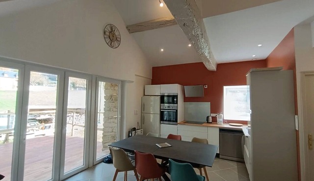 La Grange de Céor – Nature Retreat with Heated Pool in the Heart of Aveyron