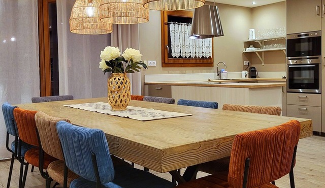 "LA GRANGE DE PHILO": Magnificent 5 star rental 8/10 people, SAUNA, WI-FI