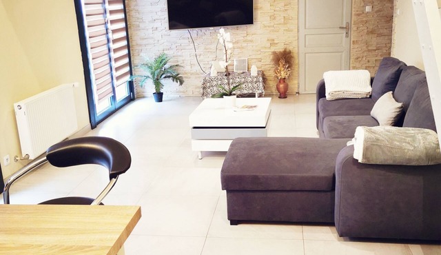 La Grange des Hutins