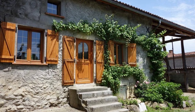 La Grange du Mont Arès, Nestier, at the foot of the Pyrenees