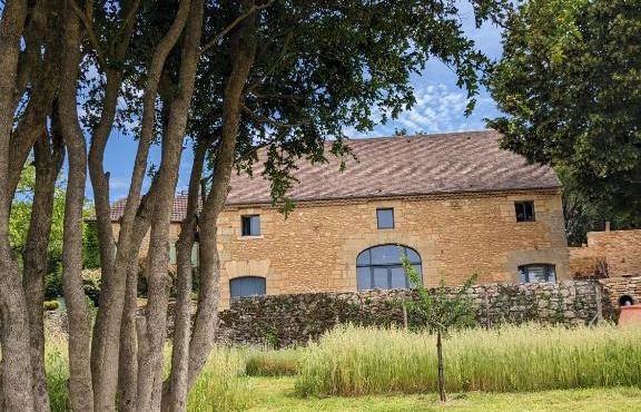 La Grange Symphorine, chambre d'hôtes de charme située entre la vallée de la Dordogne et la vallée de la Vézère