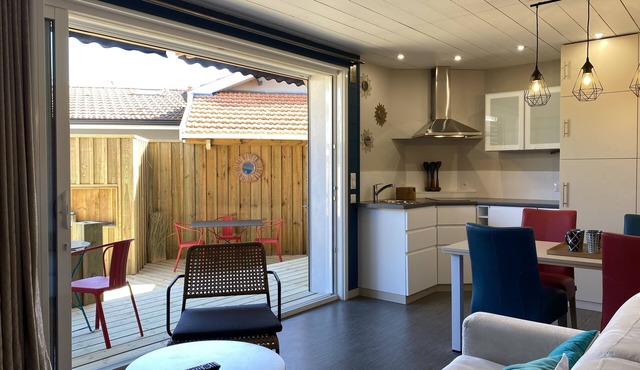 LA GRAVETTE "lesvillasdumimbeau.com" Quartier des Pêcheurs rated 3 stars.