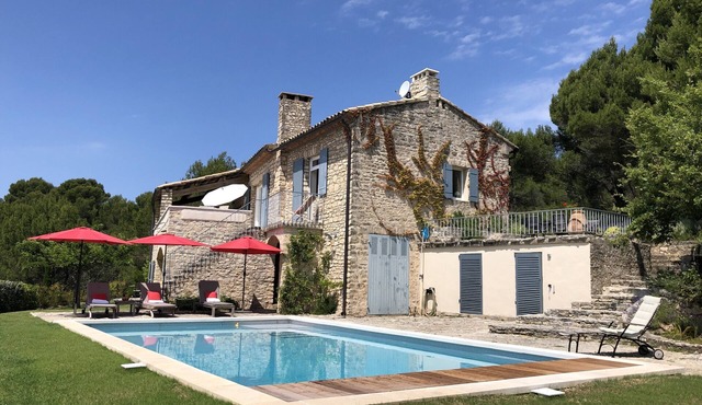 La Jaumière near Murs/Gordes, heated pool, fantastic view, top wifi